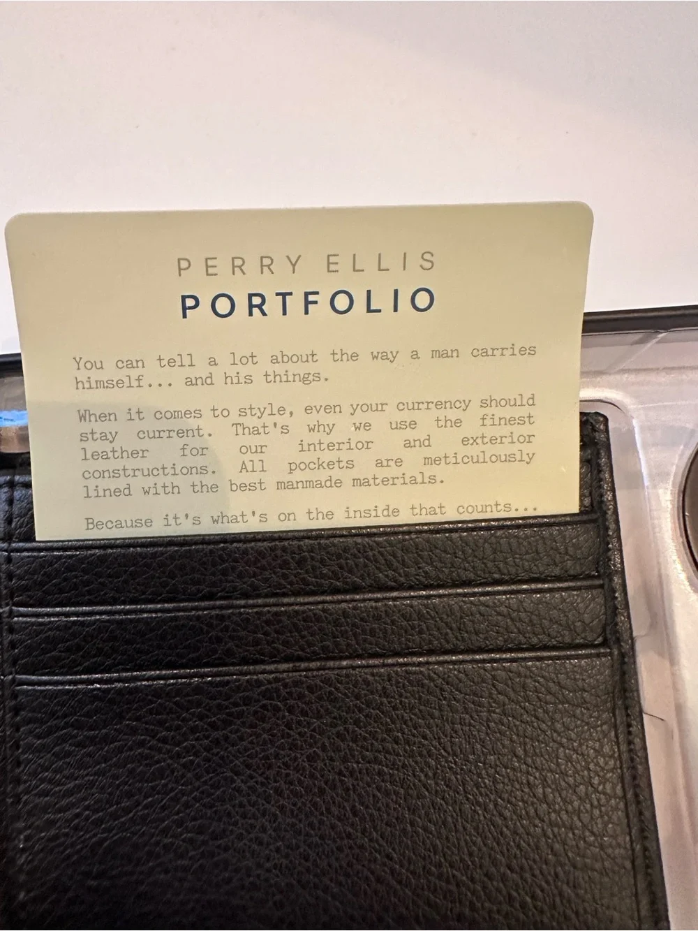 Perry Ellis Men’s Black Wallet & Tool Gift Set